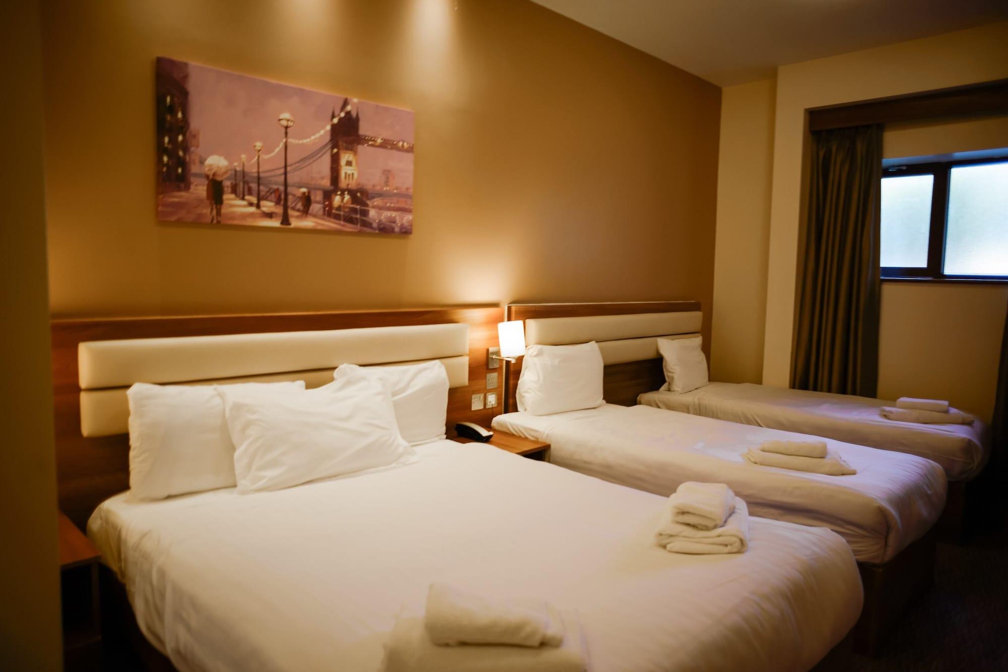 Airlink Hotel Хейс Экстерьер фото